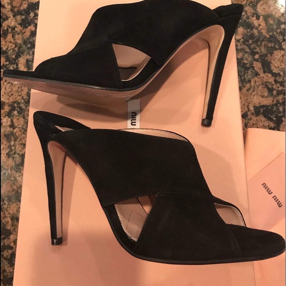 Fabulous Miu Miu suede Mules